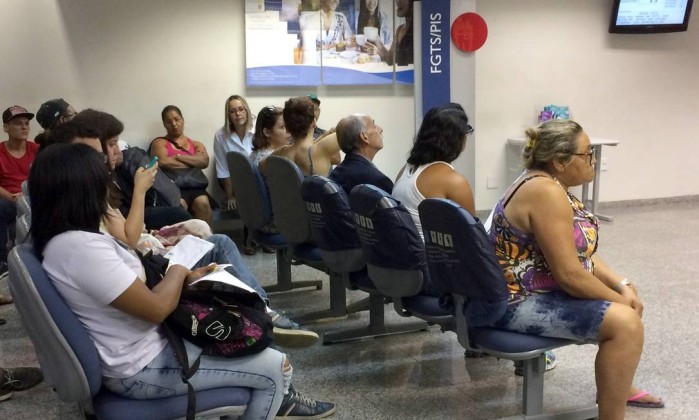 Cerca de 200 mil empresas não recolheram FGTS, o que pode impedir resgate de conta inativa
